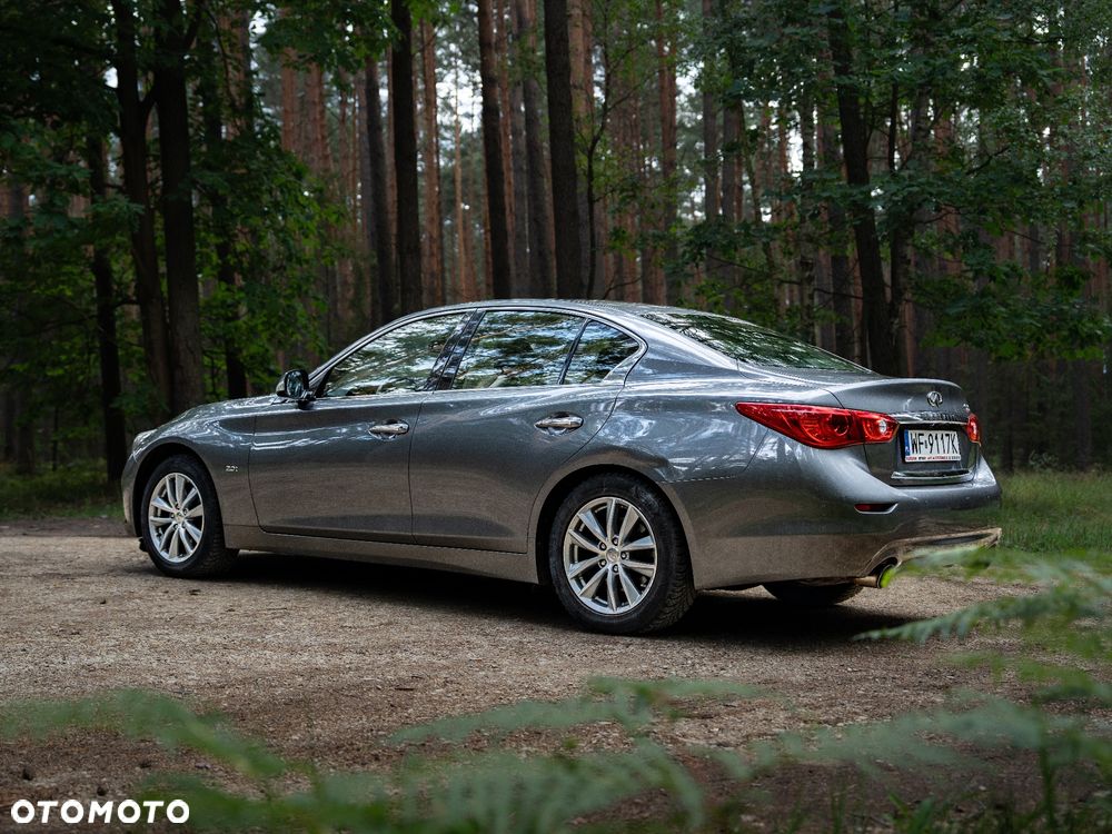Infiniti Q50 2.0t Premium Tech - 2