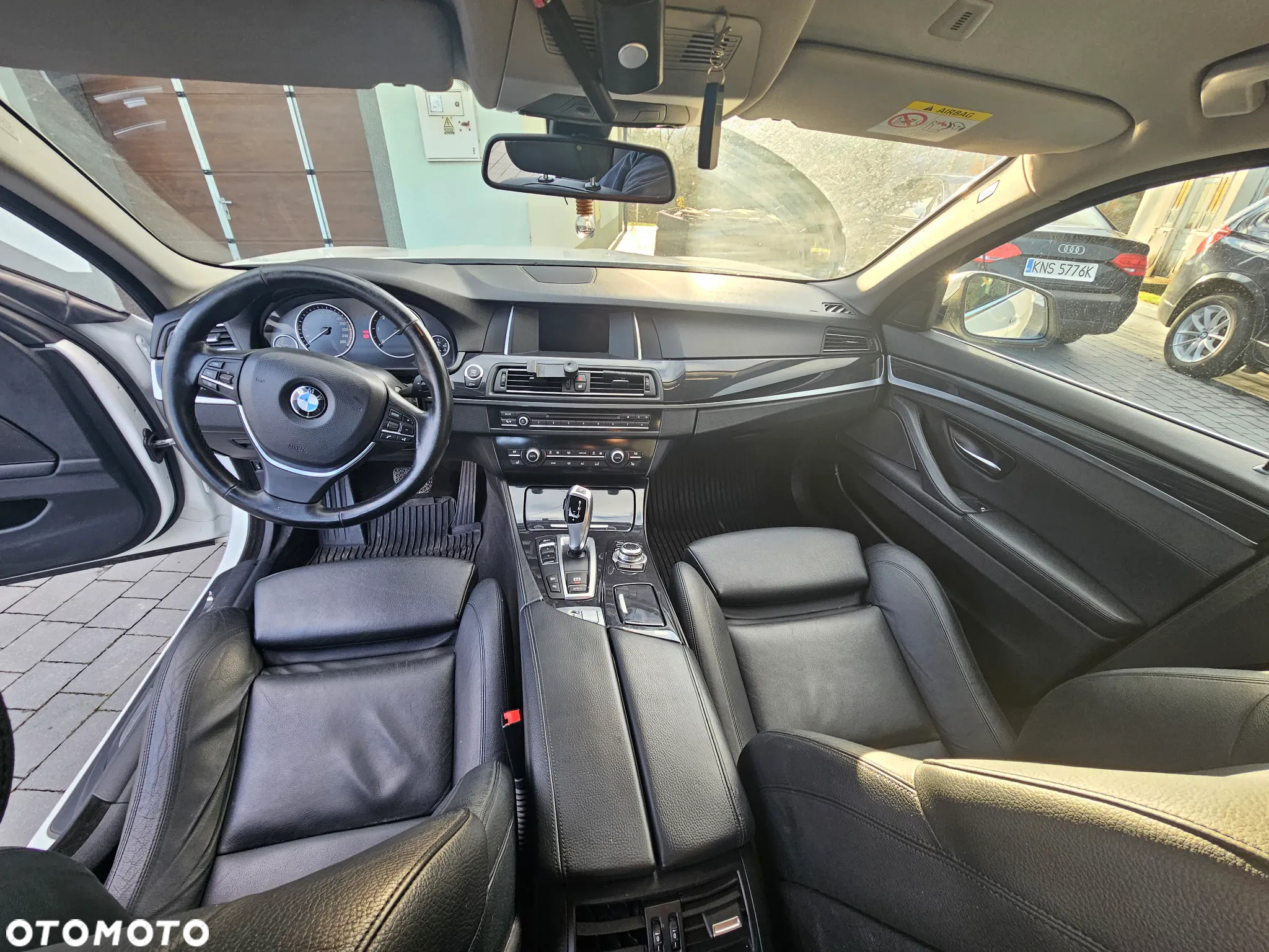 BMW Seria 5 520d xDrive Touring - 21