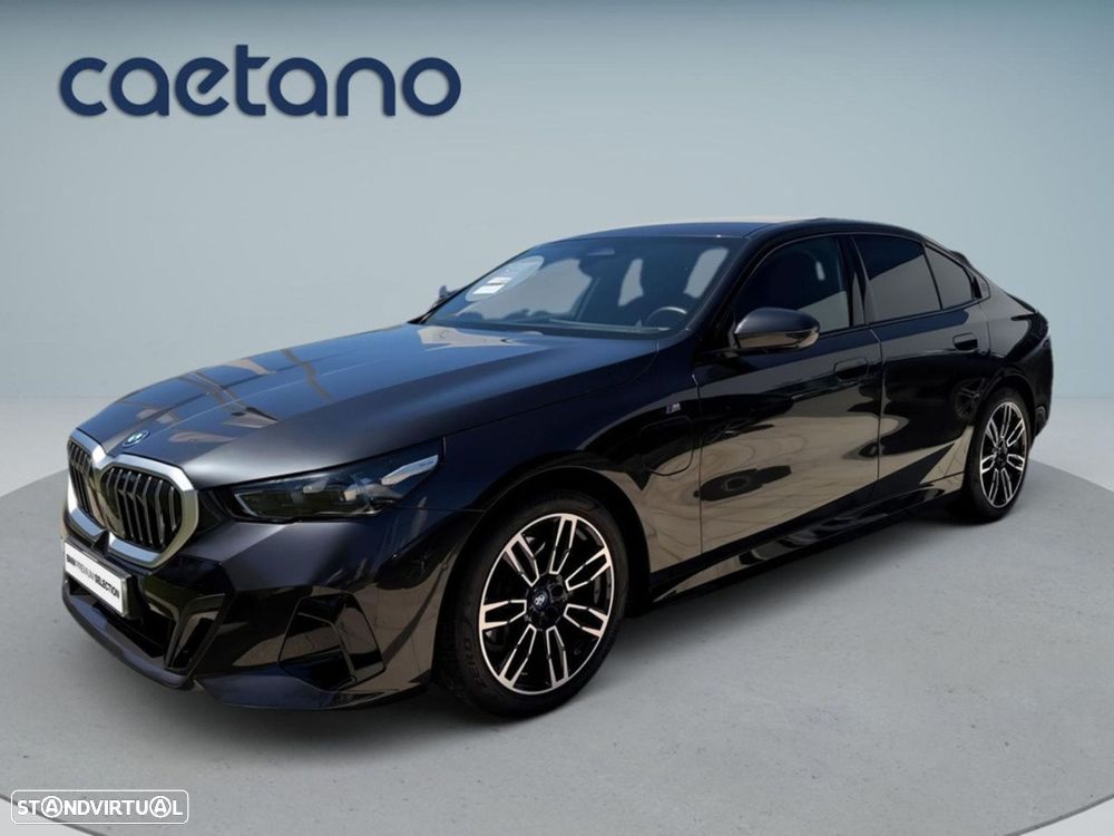 BMW 530 e Pack Desportivo M - 1