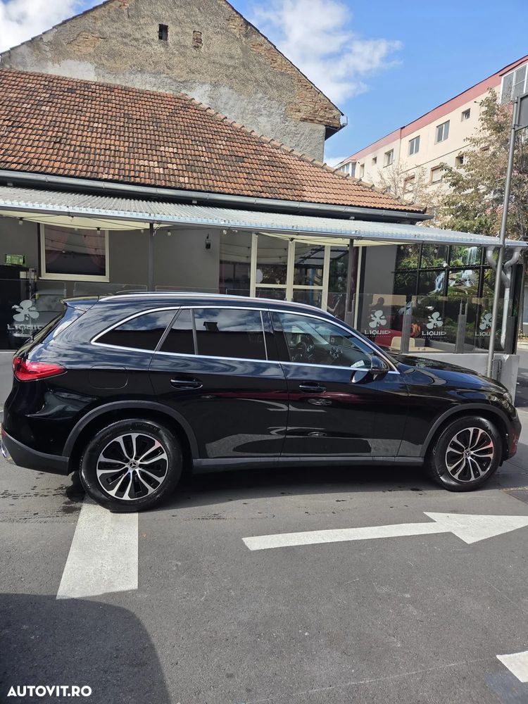 Mercedes-Benz GLC 220 d 4MATIC MHEV - 12