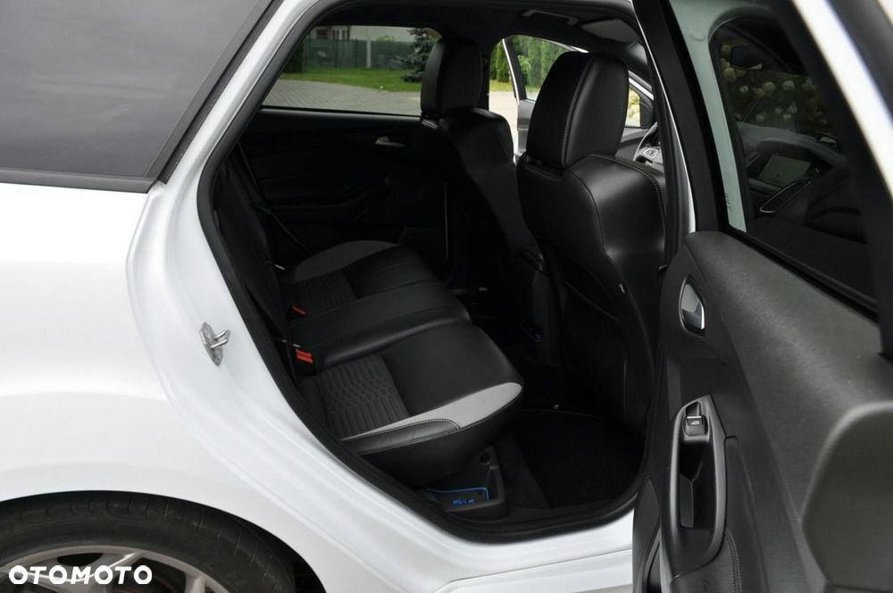 Ford Focus 2.0 TDCi ST - 20