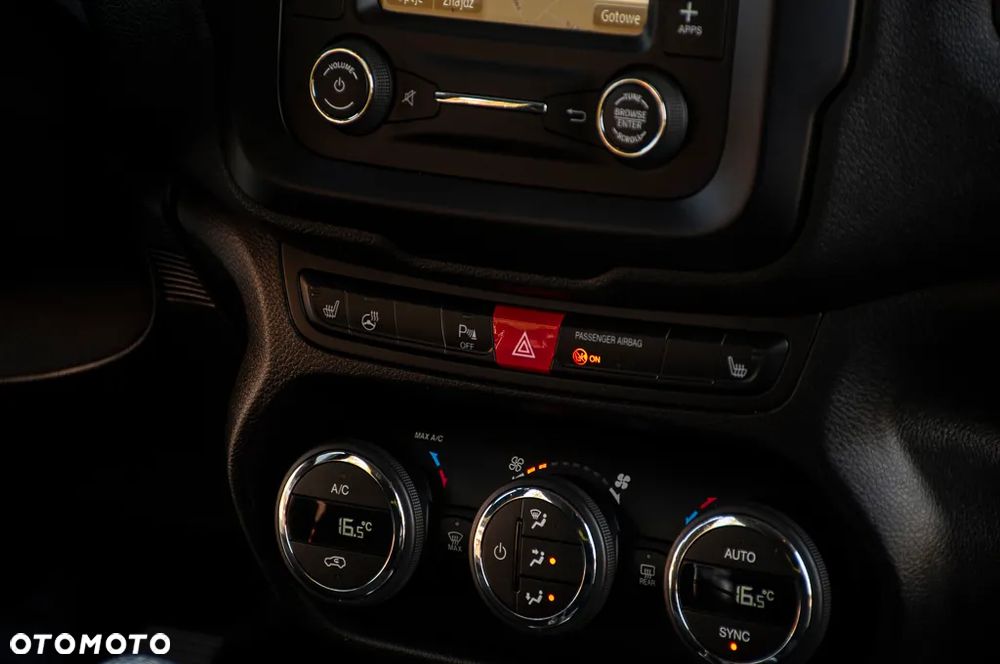 Jeep Renegade 1.4 MultiAir Longitude - 29