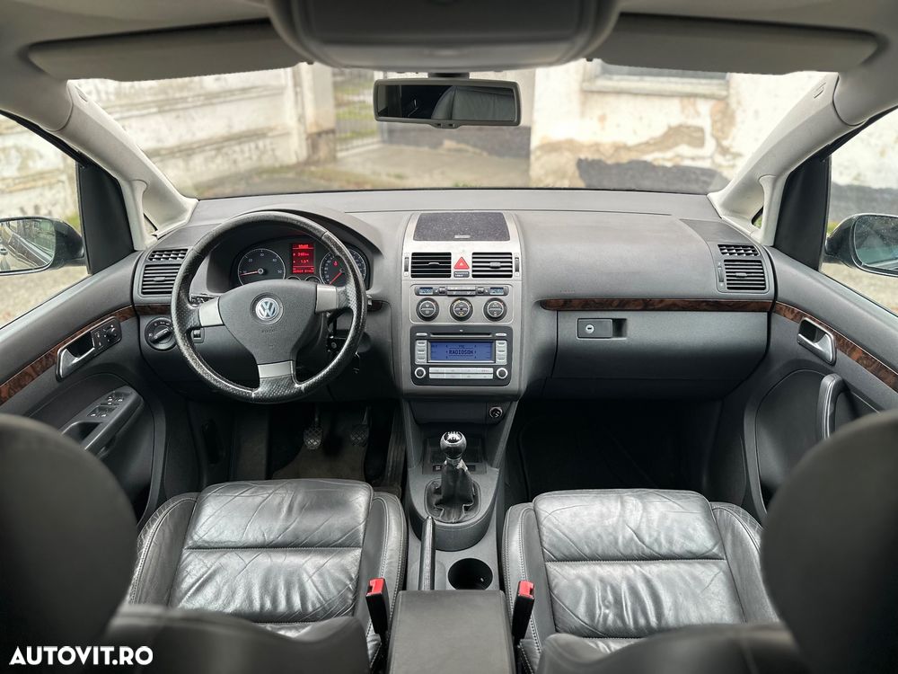 Volkswagen Touran 2.0 TDI DPF Cross - 5