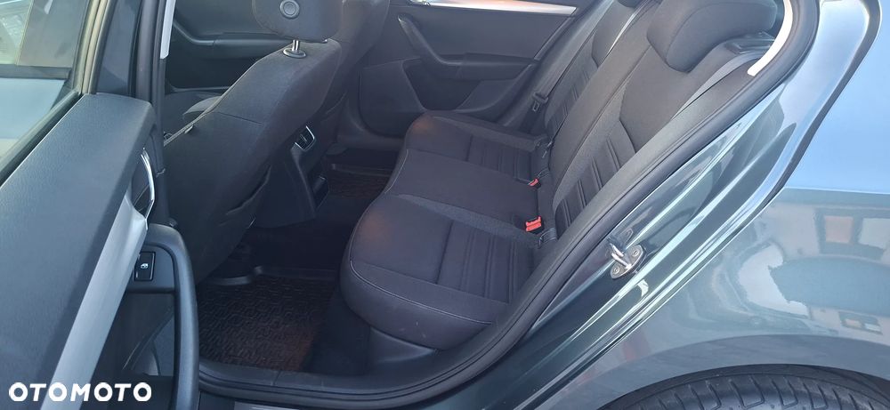 Skoda Octavia 2.0 TDI Tour - 11