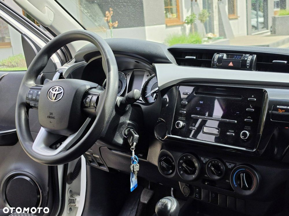 Toyota Hilux - 7