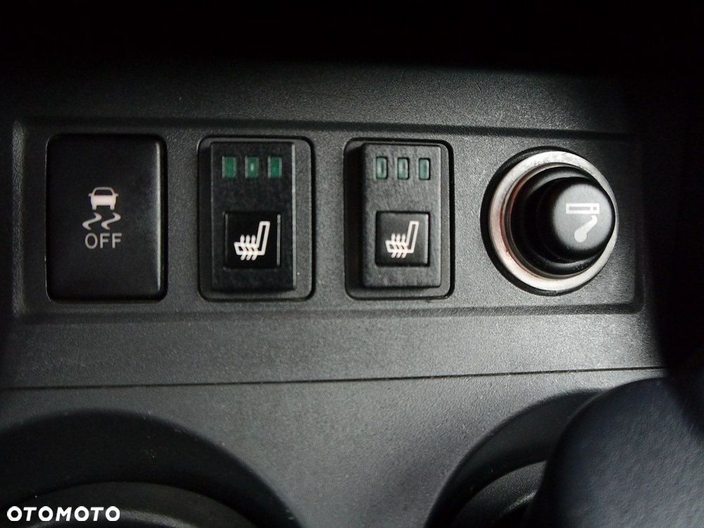 Toyota RAV4 2.2 D-4D 4x4 Sol - 28