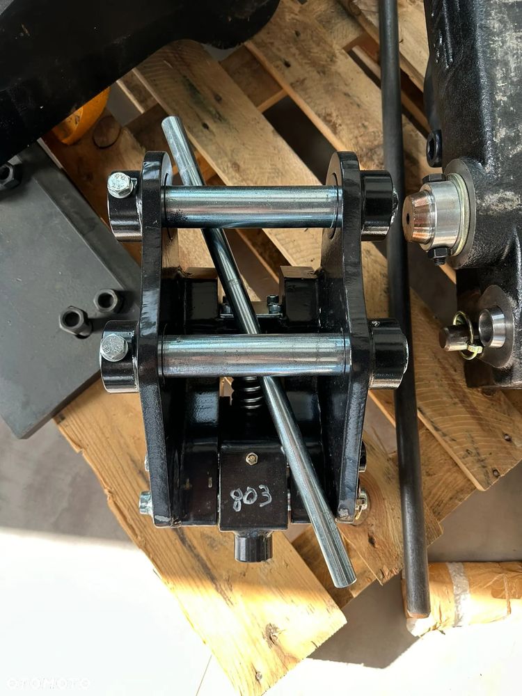 Szybkozłącze JCB 802 8025 803 8035 Kompletne - 2