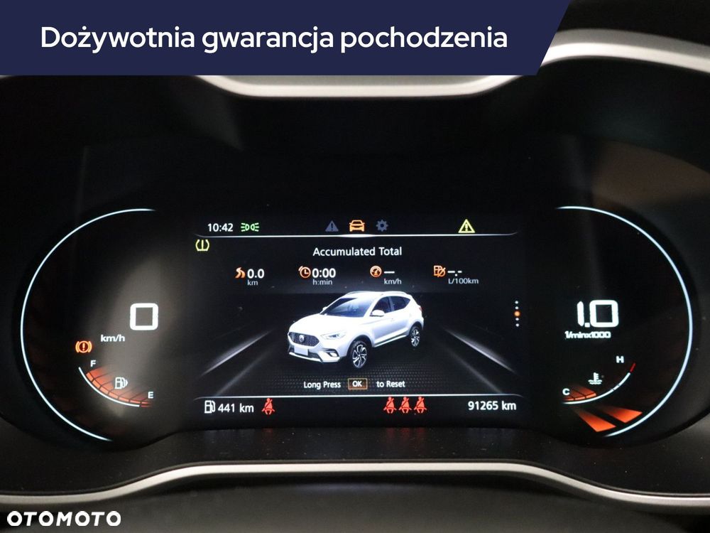 MG ZS - 13