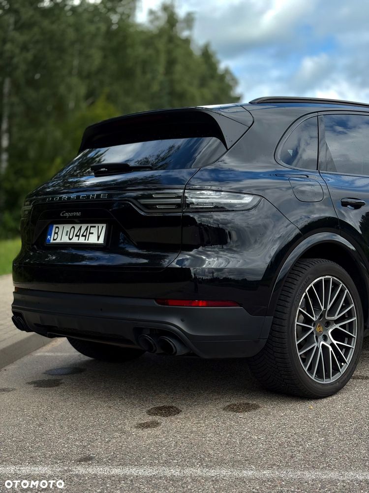 Porsche Cayenne Standard - 4