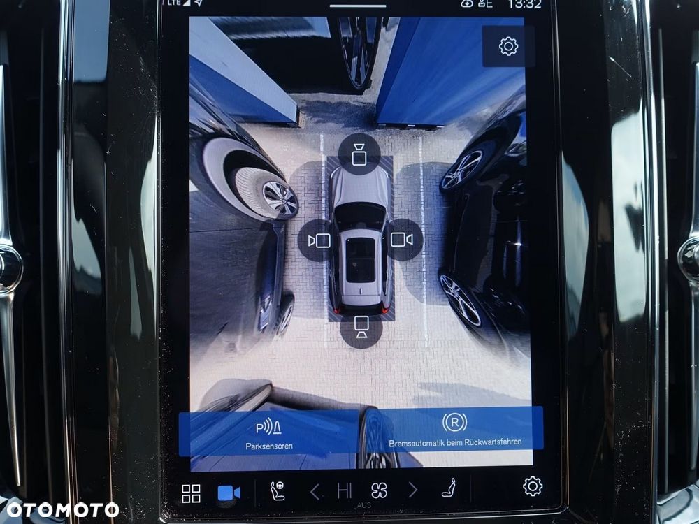 Volvo XC 60 B5 B AWD Plus Black Edition - 23