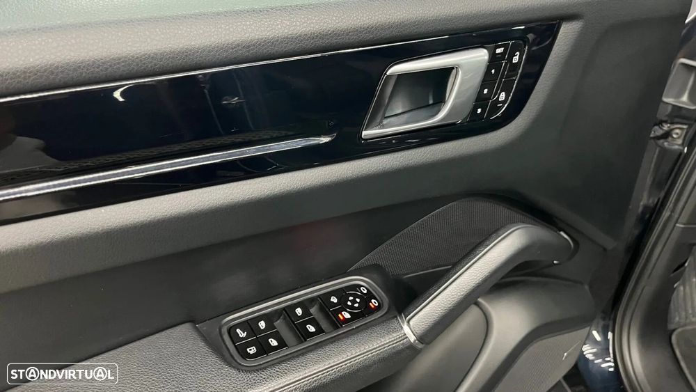 Porsche Cayenne Coupé - 35