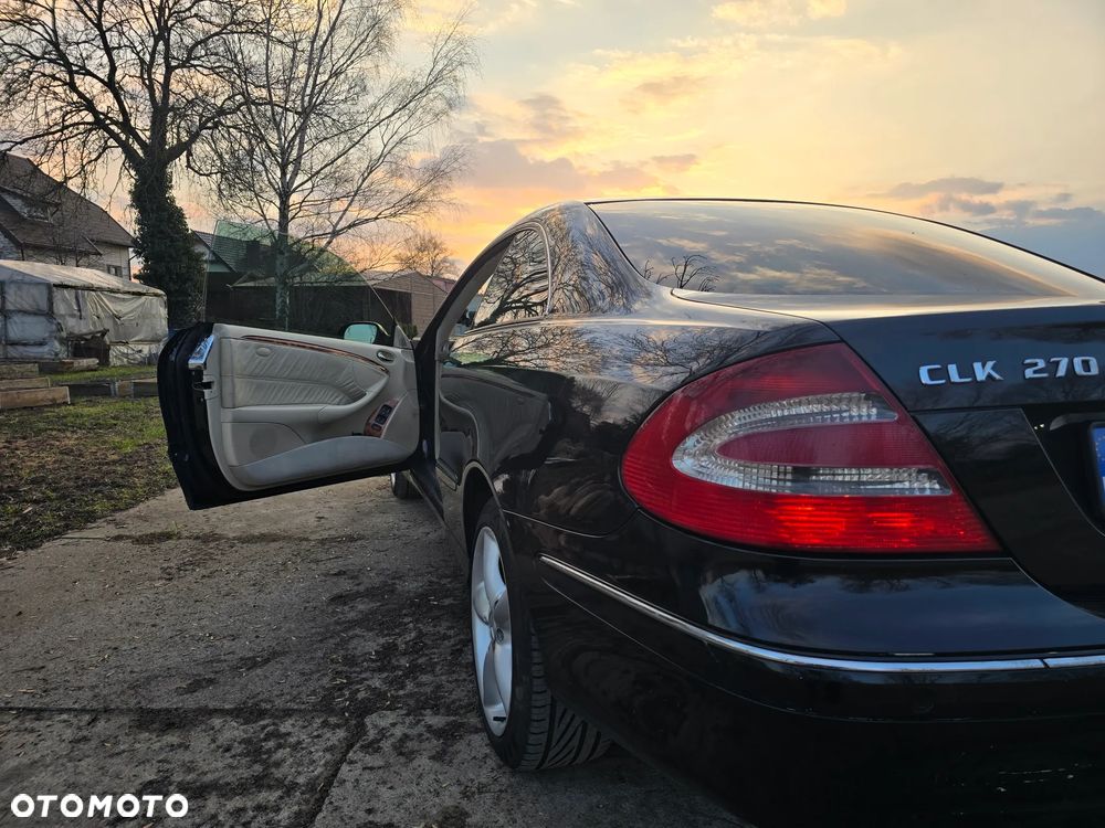 Mercedes-Benz CLK - 9