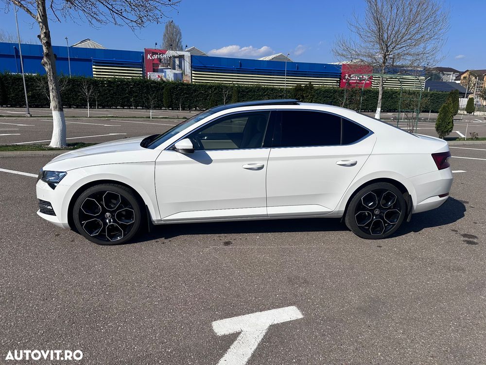 Skoda Superb 2.0 TDI DSG Sportline - 21