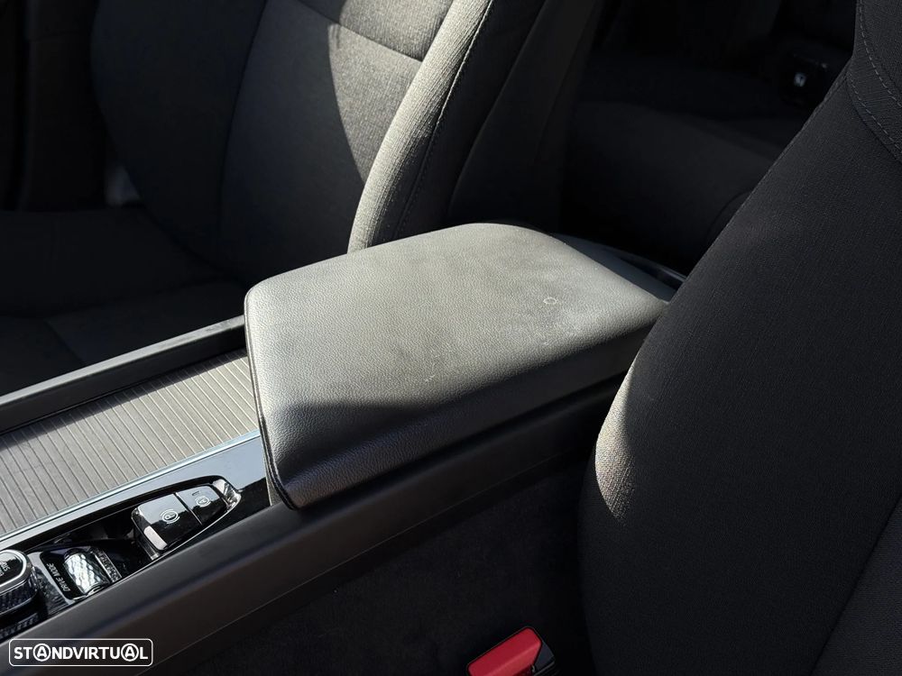 Volvo V60 2.0 D3 Momentum Plus Geartronic - 27