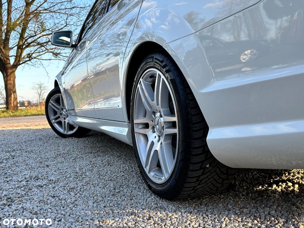 Mercedes-Benz Klasa C 180 Kompressor Avantgarde - 26