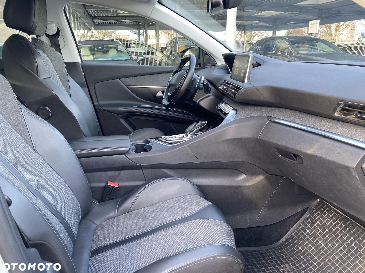 Peugeot 5008 - 11