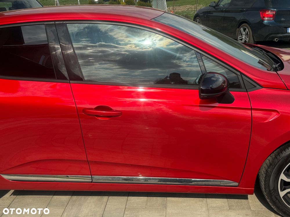 Renault Clio 1.0 TCe Techno - 26