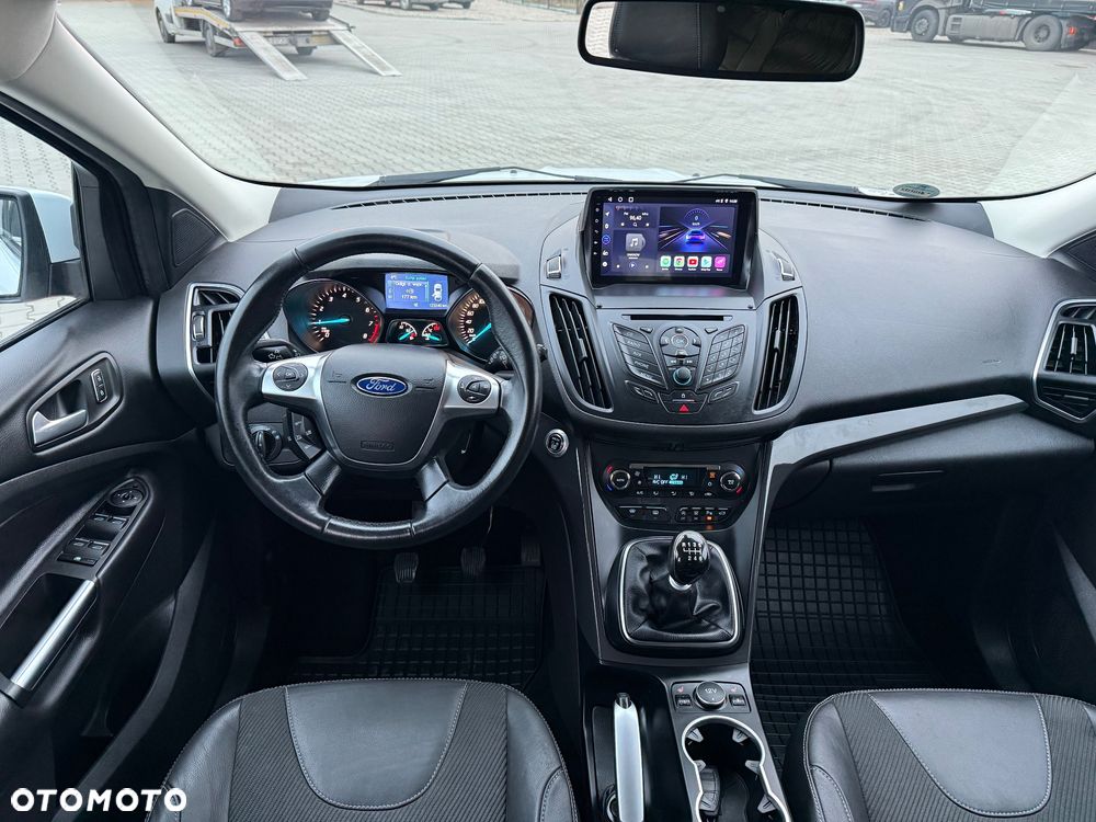 Ford Kuga 1.5 EcoBoost 2x4 Titanium - 19