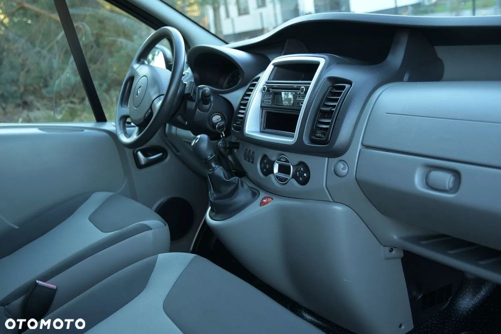 Renault Trafic - 22