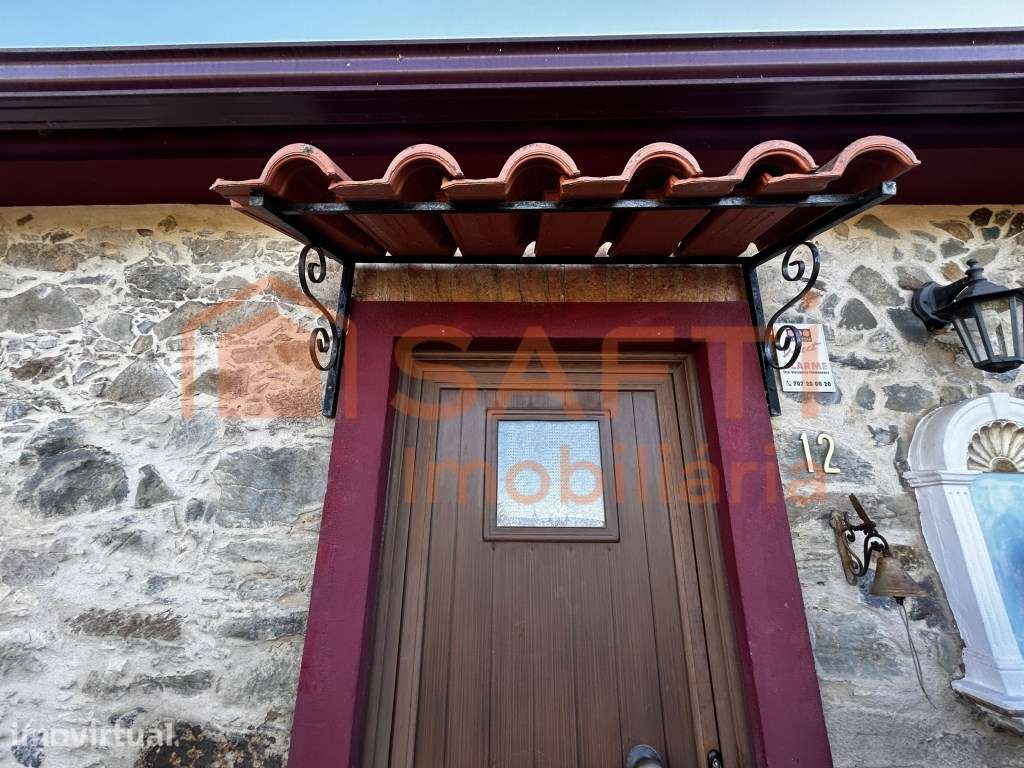 Moradia em xisto remodelada, com terreno em Vila de Rei - Grande imagem: 2/36