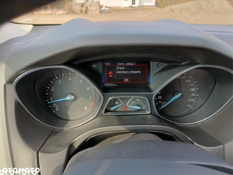 Ford Focus 1.0 EcoBoost Titanium - 3