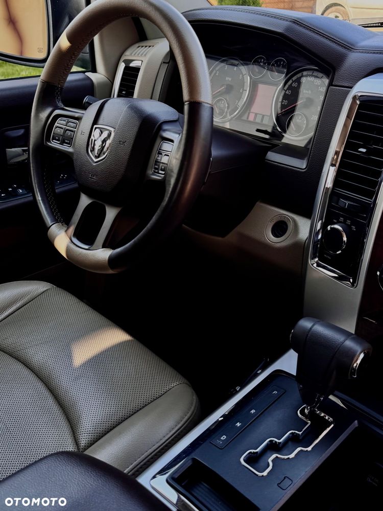 Dodge RAM 5.7 4x4 - 39