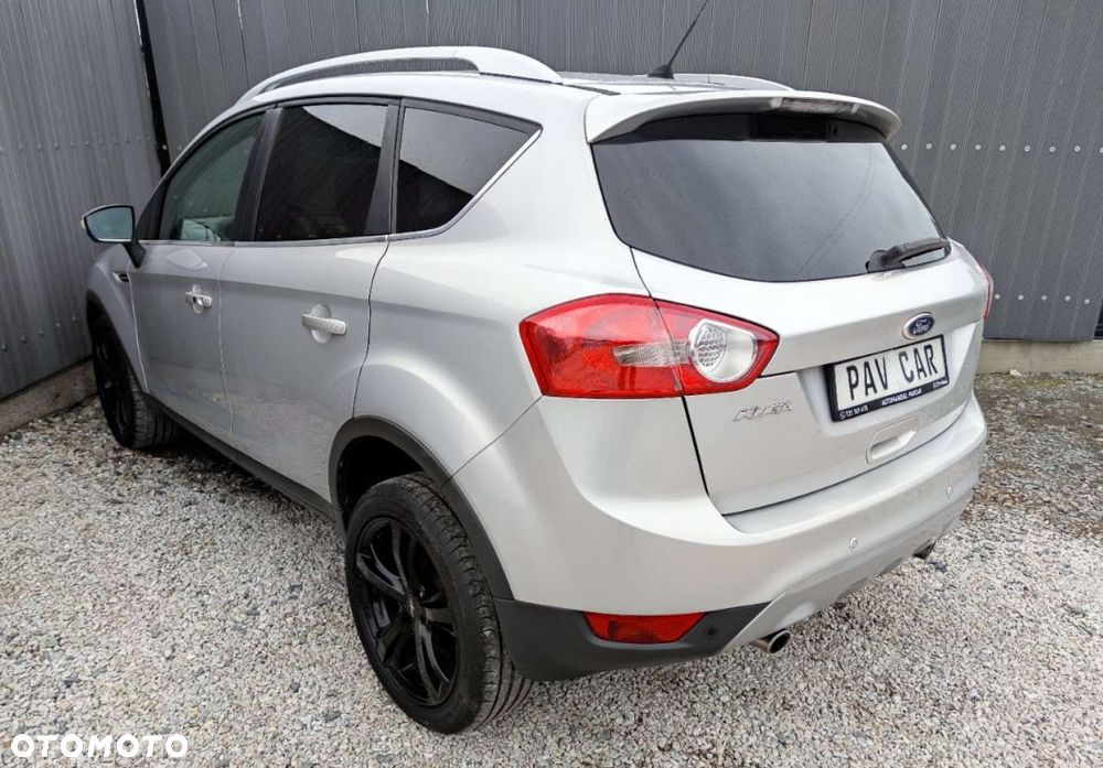 Ford Kuga 2.0 TDCi 4x4 Titanium - 3