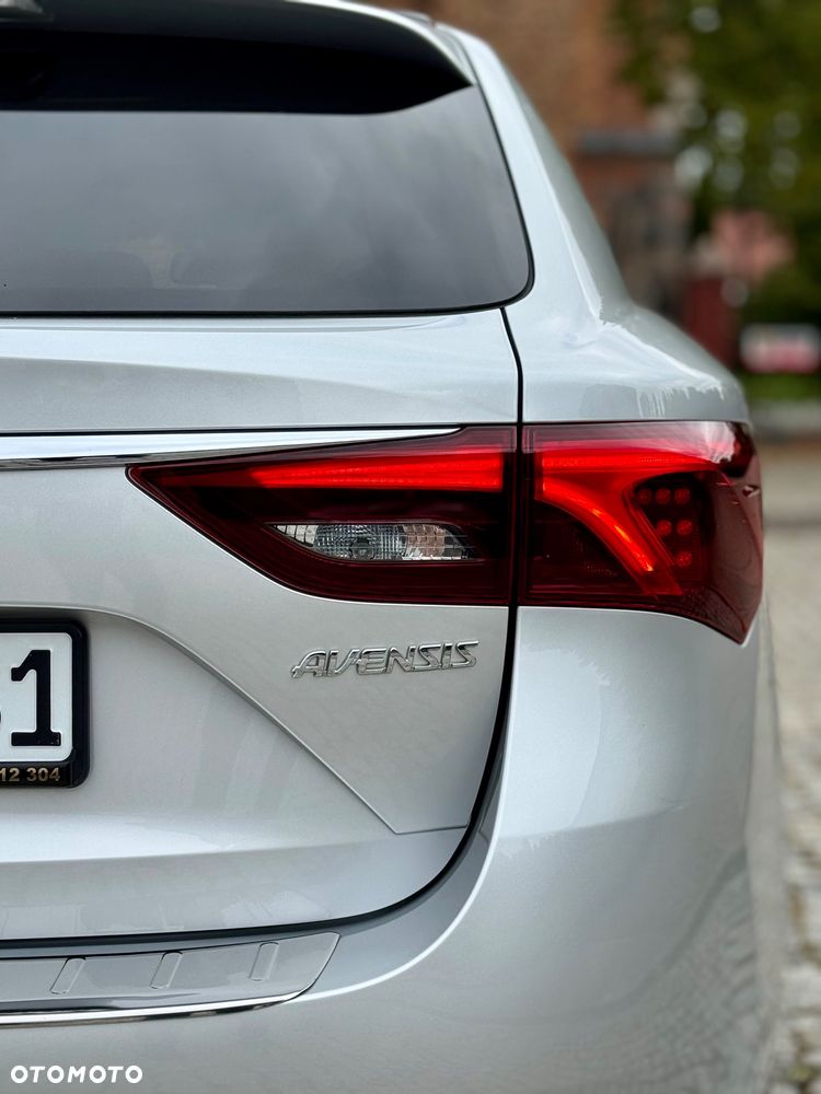 Toyota Avensis - 33