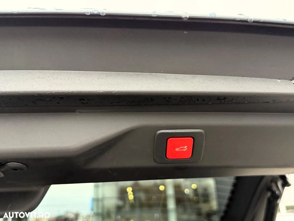 Peugeot 3008 1.2 Hybrid 145 e-DCS6 GT - 25