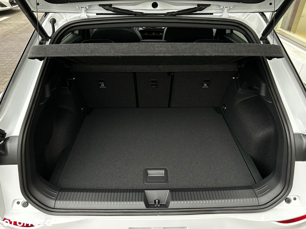 Volkswagen T-Roc - 24