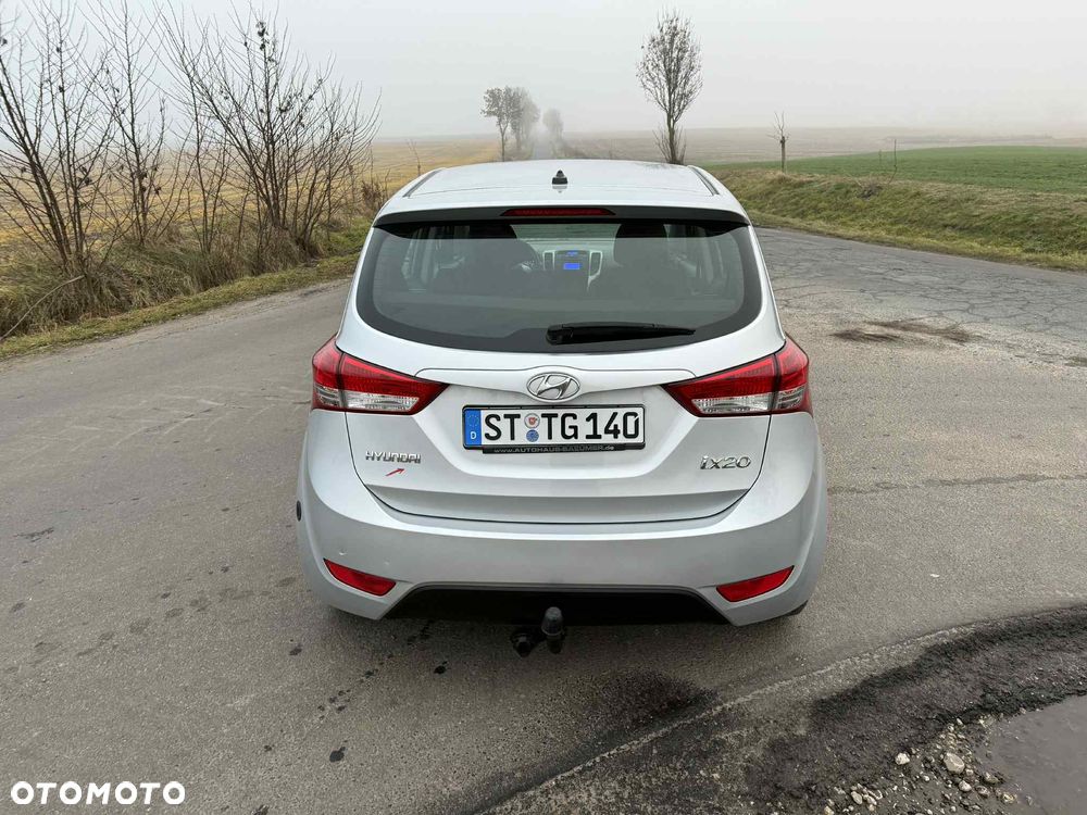 Hyundai ix20 1.4 Comfort - 12