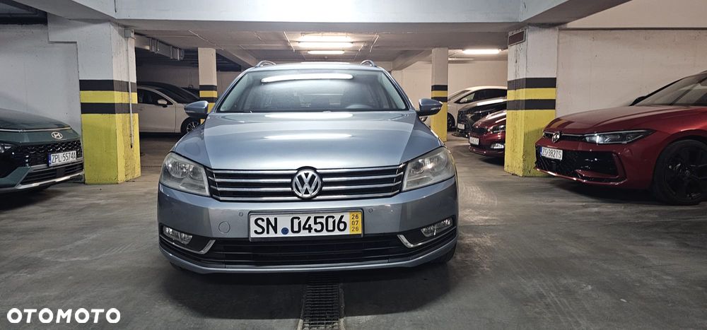 Volkswagen Passat - 2
