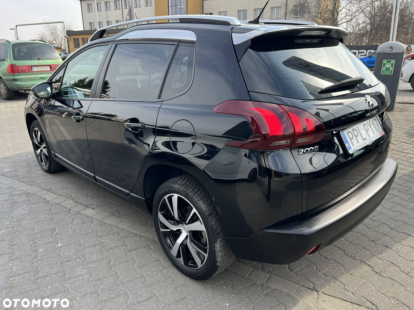 Peugeot 2008 - 9