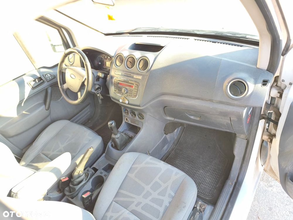 Ford Transit Connect - 12