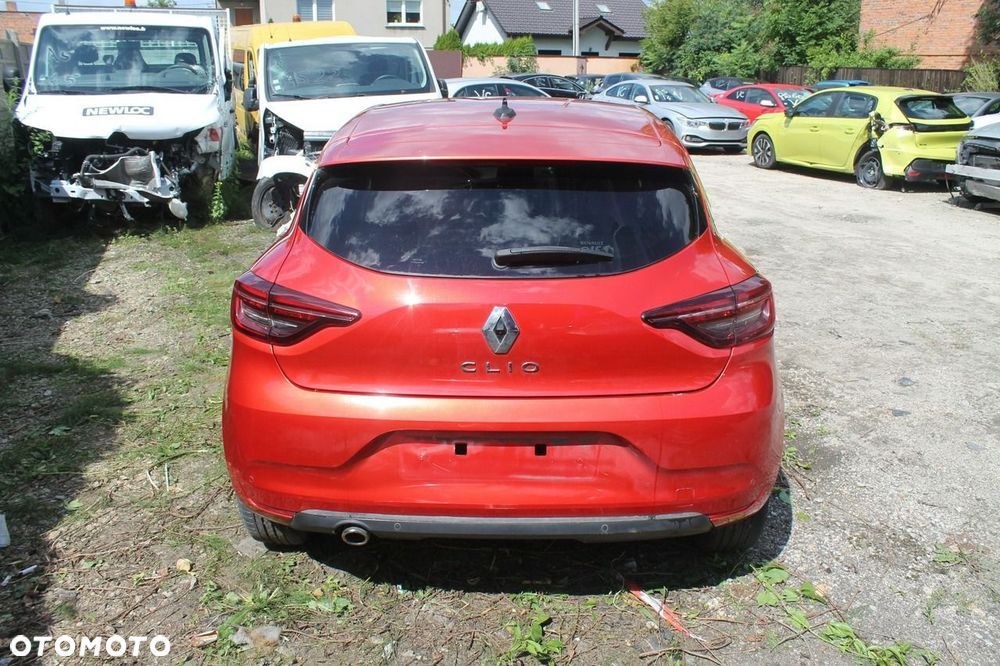 Renault Clio - 6