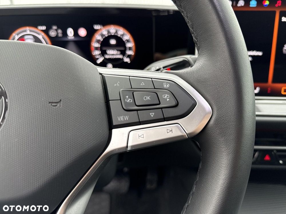 Volkswagen Passat 2.0 TDI SCR Elegance DSG - 16