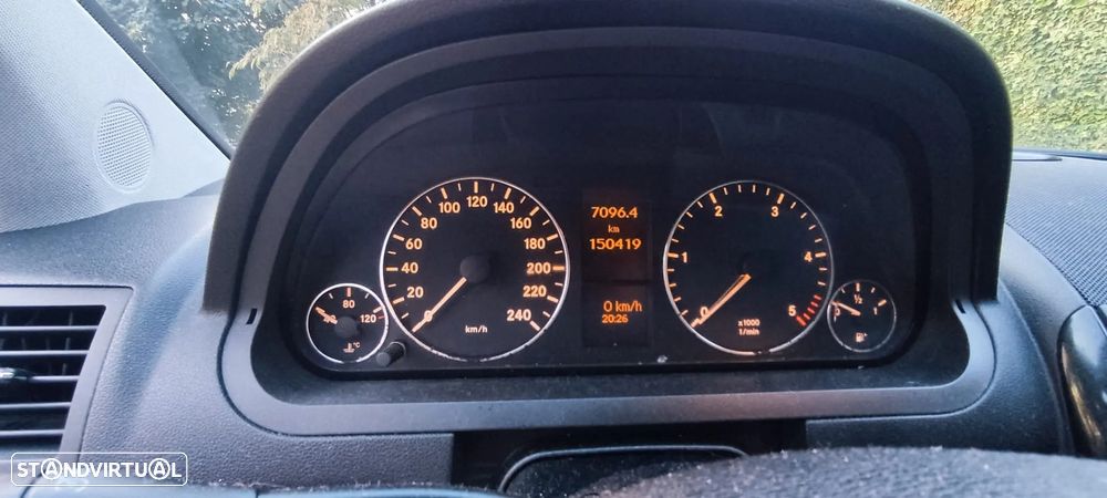 Mercedes-Benz A 160 CDI - 8