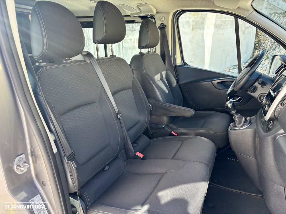 Opel Vivaro 1.6 Biturbo cabine dupla versão longa - 23