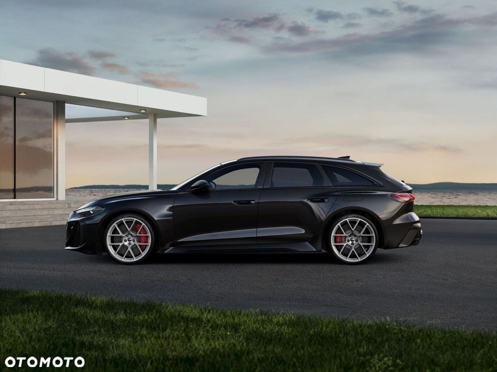Audi RS5 Avant - 4