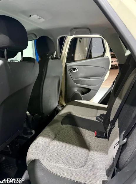 Renault Captur ENERGY dCi 90 EDC Dynamique - 8