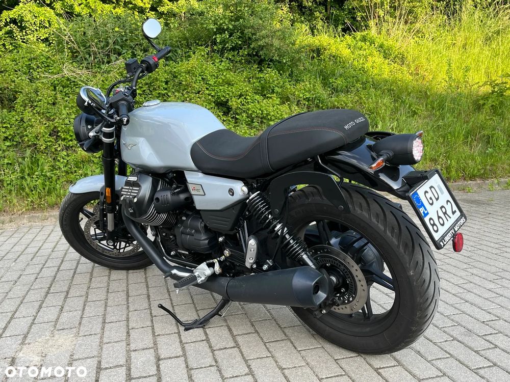 Moto Guzzi V7 - 2