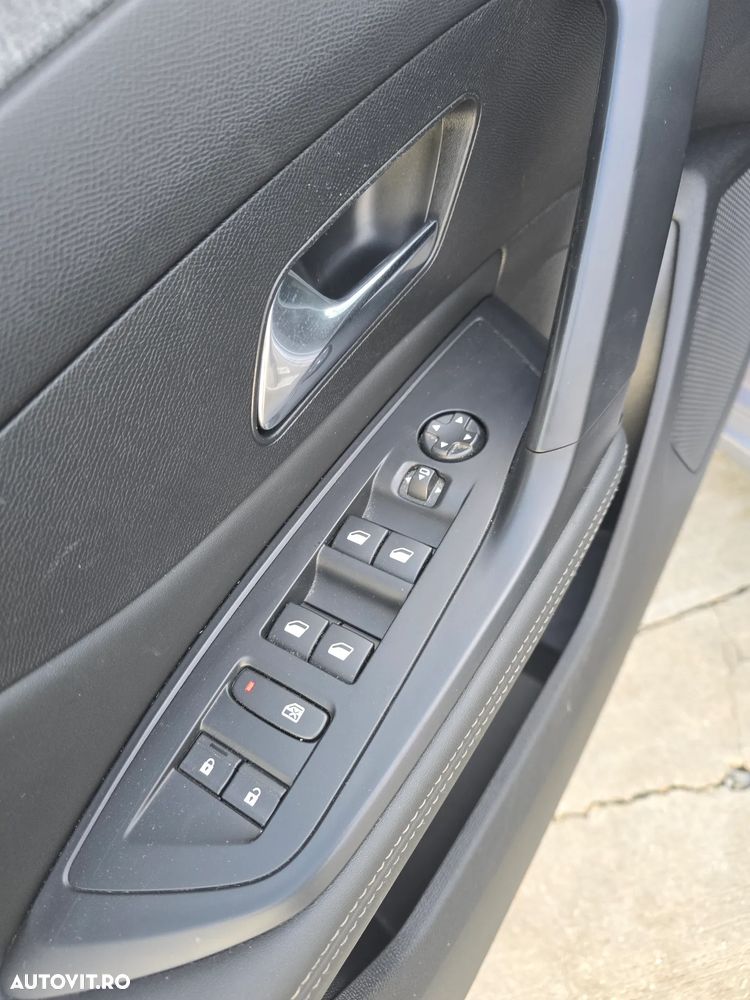 Peugeot 308 PureTech 130 EAT8 Active Pack - 14