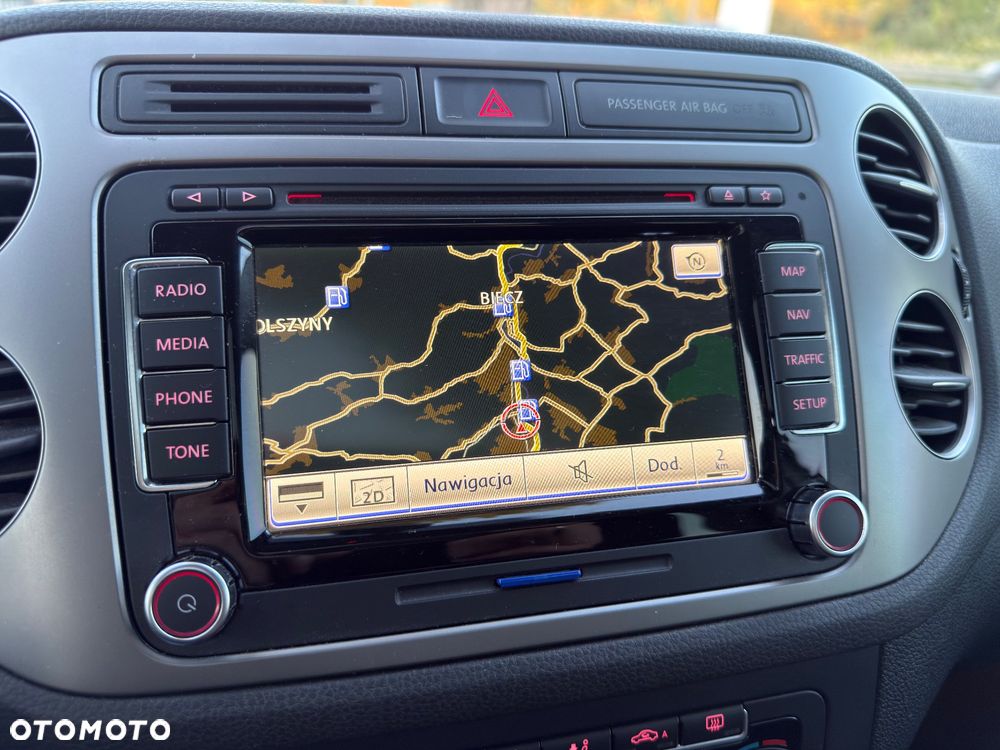 Volkswagen Tiguan 2.0 TDI DPF BlueMotion Technology Lounge Sport & Style - 38