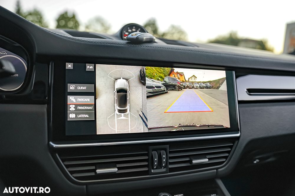 Porsche Cayenne Tiptronic S - 27