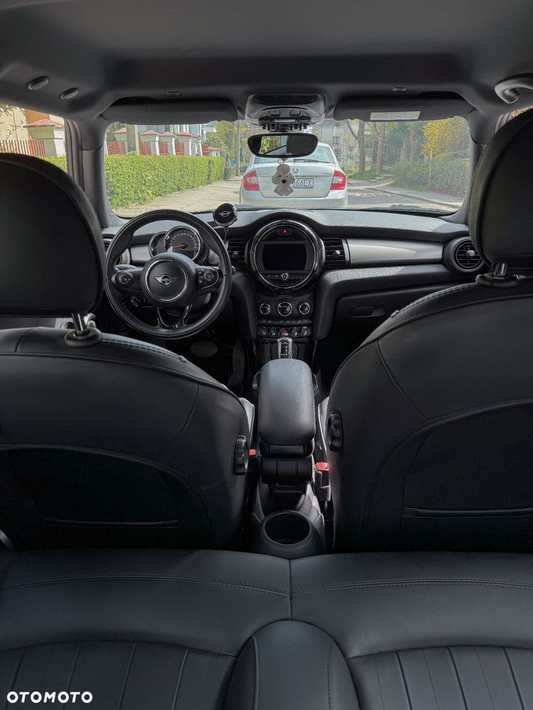 MINI Cooper Standard - 14