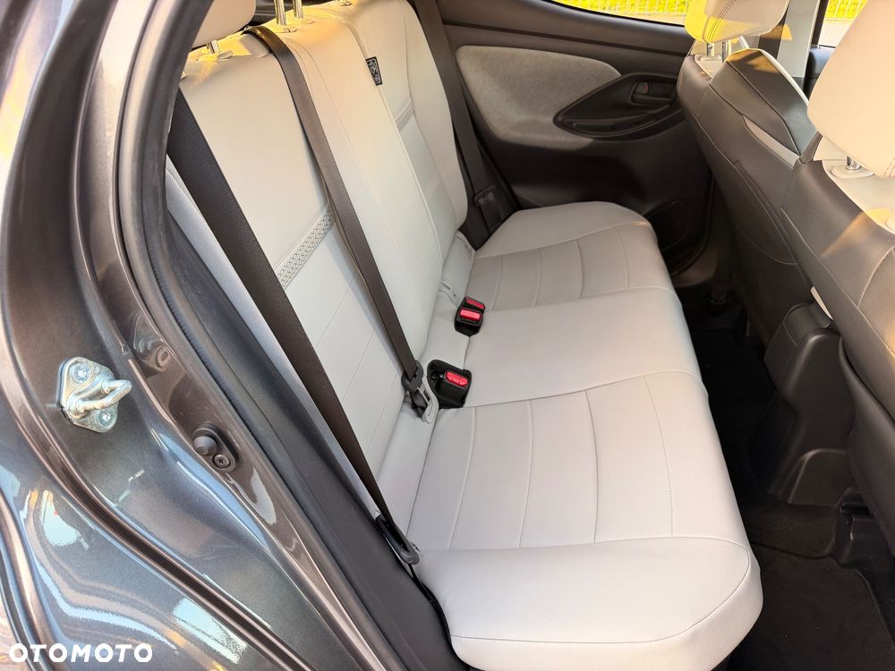 Toyota Yaris - 23