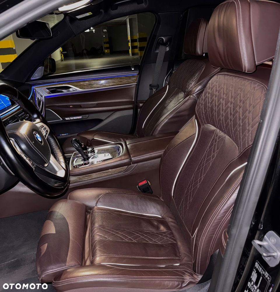 BMW Seria 7 740d xDrive - 13