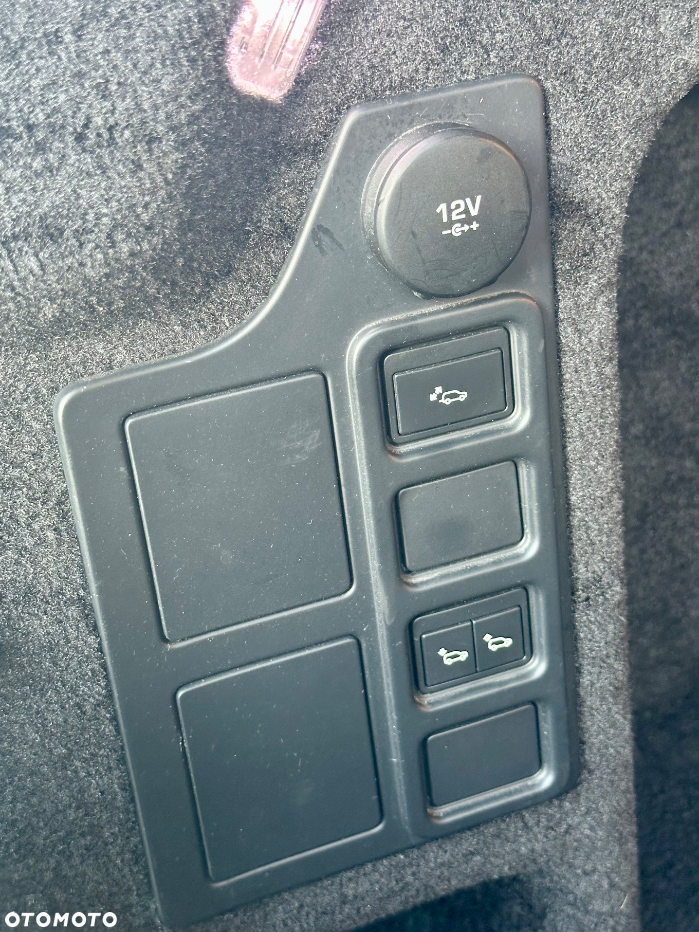Land Rover Discovery - 18