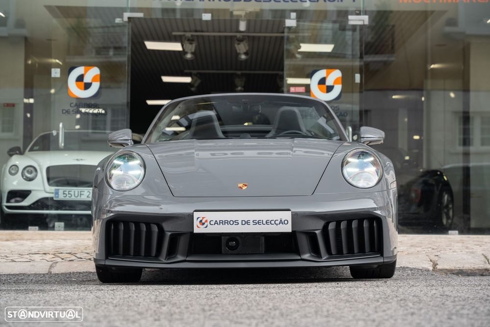 Porsche 911 (992) Carrera 4 GTS - 4