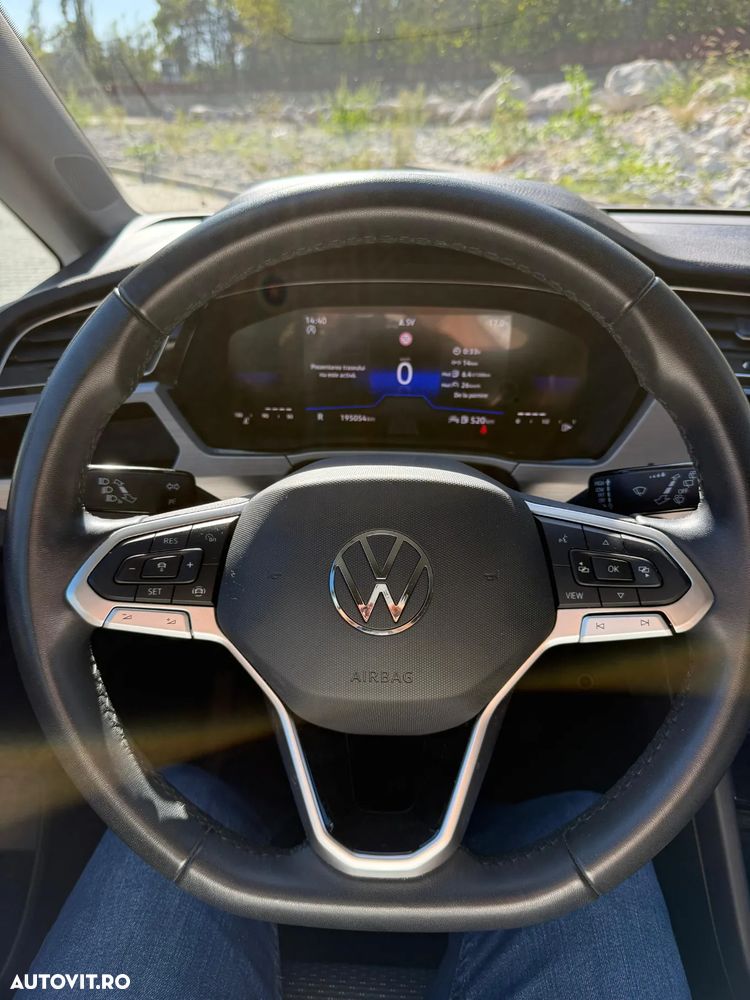 Volkswagen Touran - 6